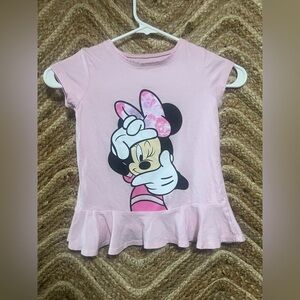 Disney Children's Short Sleeve Minnie Mouse Graphic Tee, Peplum,Girl's Size 6